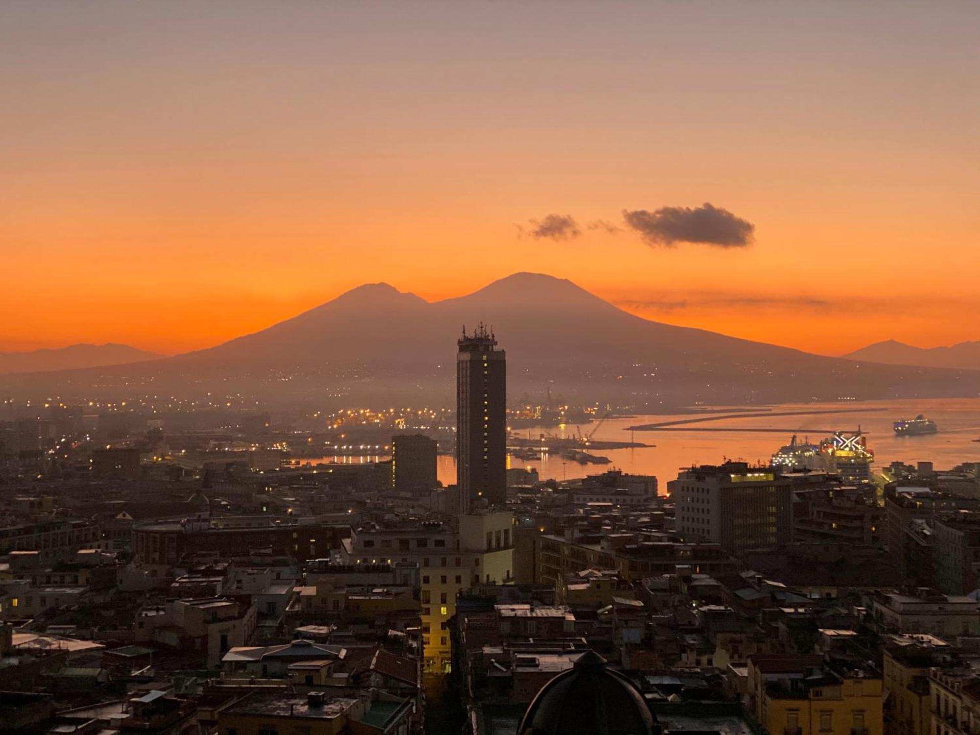 Il Sole Di Montesanto Bed & Breakfast Napoli Eksteriør bilde