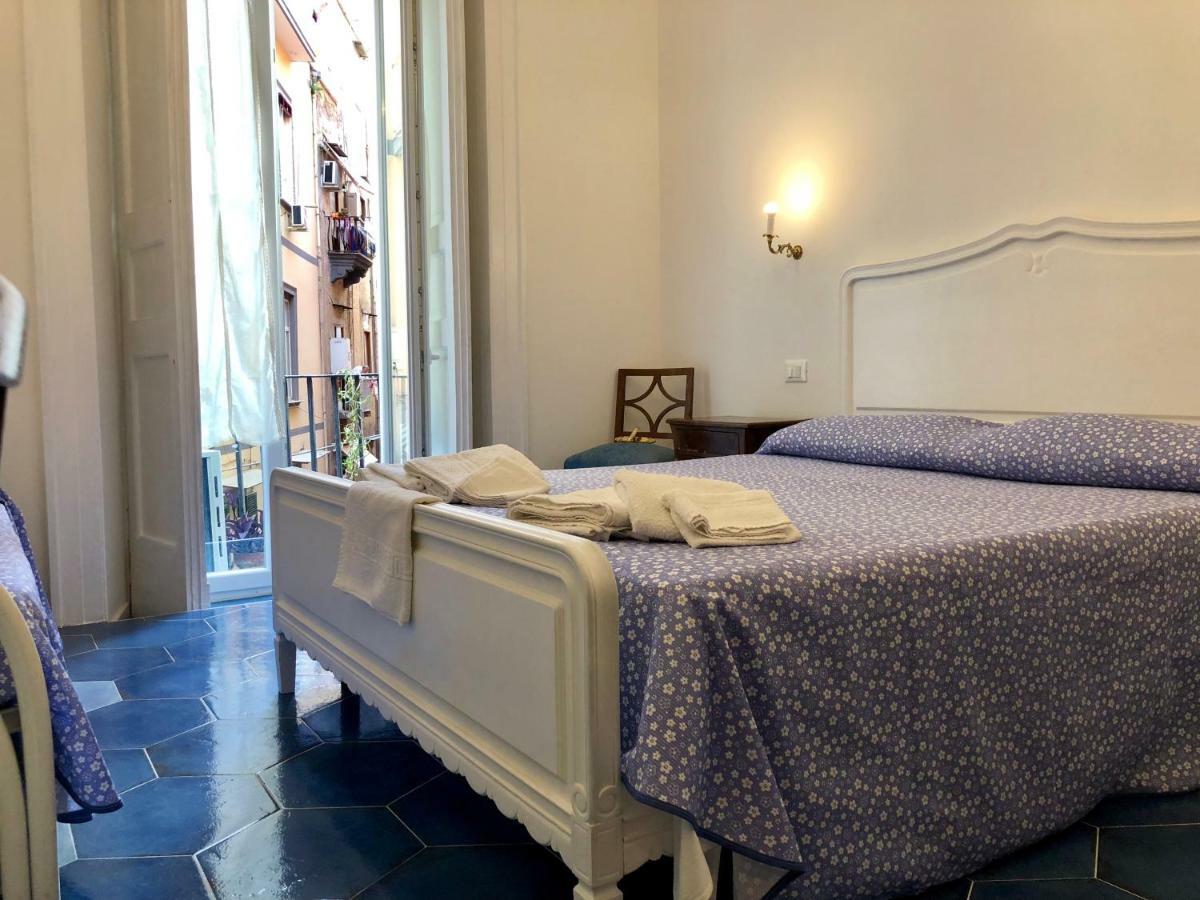 Il Sole Di Montesanto Bed & Breakfast Napoli Eksteriør bilde
