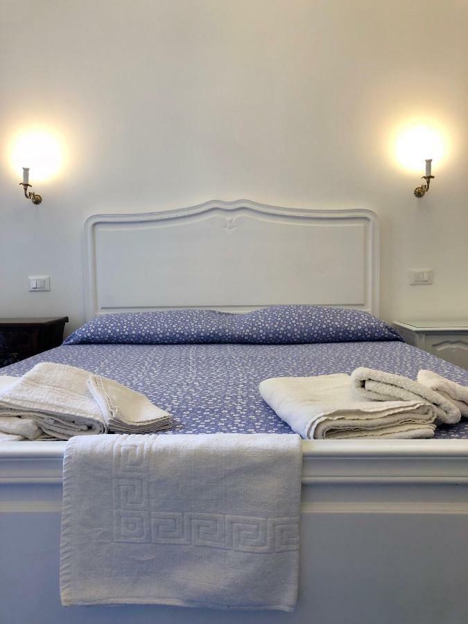 Il Sole Di Montesanto Bed & Breakfast Napoli Eksteriør bilde