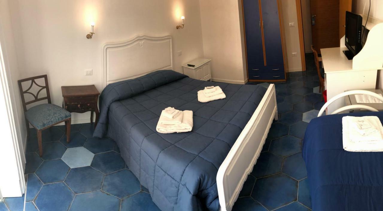 Il Sole Di Montesanto Bed & Breakfast Napoli Eksteriør bilde